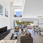 Elle Design By Ocvillas - Private Heated Pool And Jacuzzi Villa