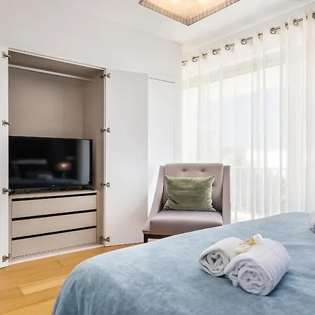 Elle Design By Ocvillas - Private Heated Pool And Jacuzzi Villa *