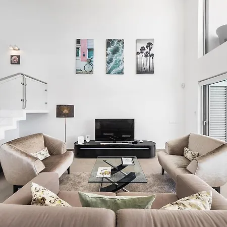 Elle Design By Ocvillas - Private Heated Pool And Jacuzzi Villa